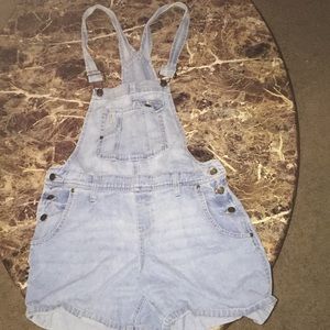 Overalls 💦